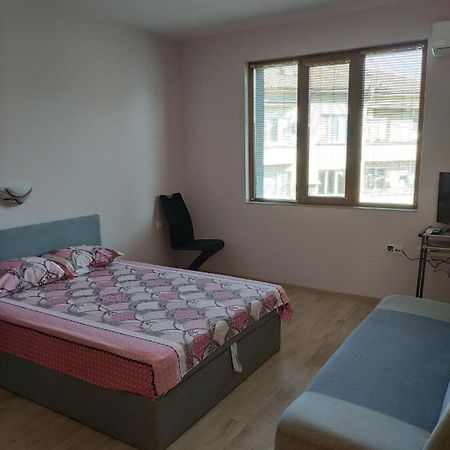 Liliya Apartment Плевен Екстериор снимка